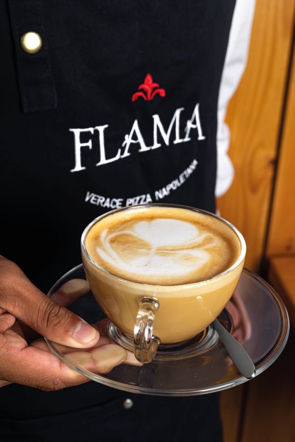 Capuchino servido en Flama